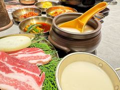 -草家酱蟹炭火烤肉店(珲春南路一店)
