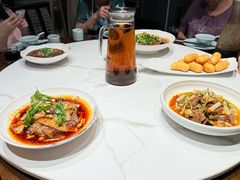 -万重锦·人文川菜馆(骡马市店)