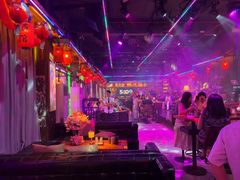 -喜鹊音乐酒馆(西街店)
