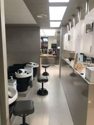 -Z.X HAIR SALON张新美业