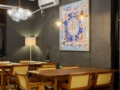 -Mark&Mars Restaurant