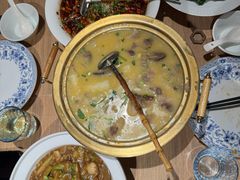 -连鹭海鲜·海肠捞饭·海胆饭(星海店)