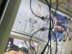 -杰伦眼镜·依视路·星趣控