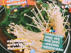 -喇喇排骨火锅·传统韩式脊骨汤(望京西园总店)
