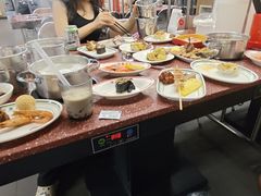 -四囍码头海鲜烧烤自助火锅(外滩南京东路悦荟广场店)