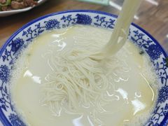 鱼汤面-雪琴面馆富安特色鱼汤面(城中花园店)