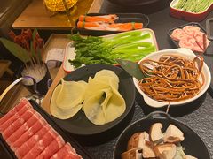 -晓宇重庆火锅(西安荟聚店)