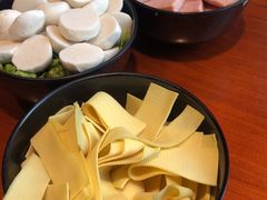 -炉小二铜锅牛蛙•川湘菜(三里屯店)