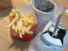 -麦当劳(深圳北站B2检票口楼上)