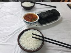 油炸臭豆腐-新新湘菜馆(新中街二条店)