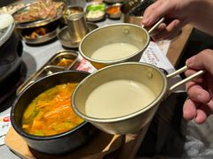 -草家酱蟹炭火烤肉店(珲春南路一店)