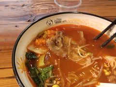 -小熊纪称盘麻辣烫