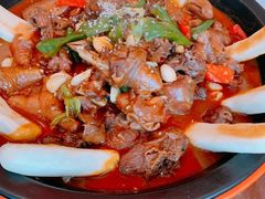 地锅鸡-皖小斌·小葱伴豆腐(丰收路店)