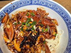 蛤蜊猪肝面-沪西老弄堂面馆(定西路店)