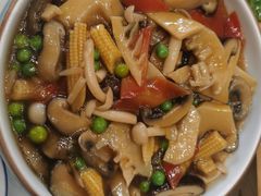 -天龙宝严素食馆(大兴善寺店)