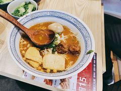 -魔都三兄弟酸辣粉·蘸卤炸串(虹桥万科店)