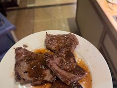 -大中华希尔顿酒店-念自助餐·嗨啤·小龙虾
