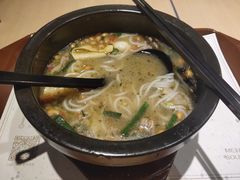 -蒙自源米线大王(东站店)
