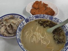 -明呈黄鱼面馆(斜土路店)