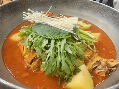 -喇喇排骨火锅·传统韩式脊骨汤(望京西园总店)