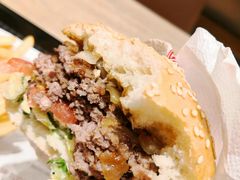 -The Habit Burger Grill 哈比特汉堡(爱琴海店)