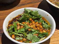 -万记麻辣烫国展总店