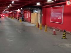 -欧尚超市苏州店停车场(金鸡湖路店)