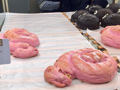 火龙果葡萄软欧包-奈雪的茶(市百一店)