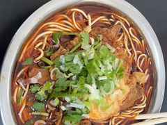 -薛记襄阳香辣牛肉面(平安路店)