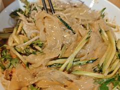 -关东小磨东北菜(上海长风大悦城店)