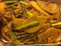 -去吃小龙虾·江湖菜·烧烤(南滨路店)