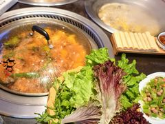 -山河屯铁锅炖鲜鹅·东北菜(开发区一店)