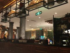-八府香鸭·啫啫煲(华山路店)