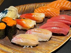 -山川小町·极番烧肉(新地假日广场店)