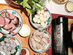 -刘姐啤酒鱼民族演艺餐厅(西街总店)