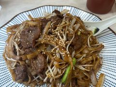 乾炒牛河-喜莲咖啡