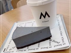 -M Stand(上海人民广场来福士店)