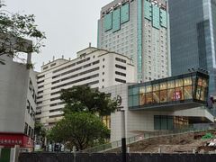 -中航城君尚购物中心