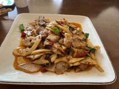 鲜笋回锅肉-漫山居私汤民宿全竹宴