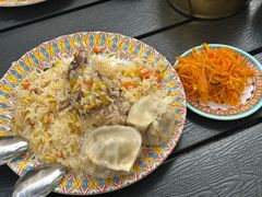 -努日曼无花果抓饭快餐(和田街小区店)