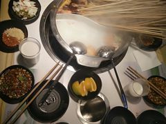 -屋头串串(临江路店)