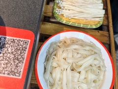 -超越炭火牛蛙火锅鸡(河东店)