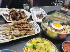 -许哥东北烧烤·铁丳烤串·宫后夹肉(繁花中心店)