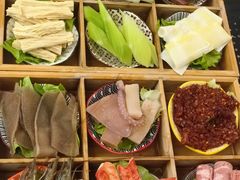 -娜姐鲜牛肉串串火锅(藏龙岛店)