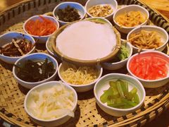 -包整·丝娃娃(一览甲秀楼风景店)