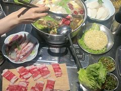-马路牙子烧烤音乐酒馆(望京店)
