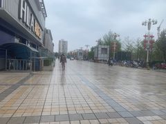 -百荣世贸商城