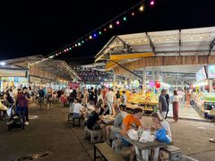 -马林夜市