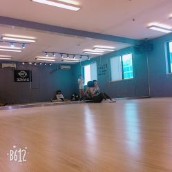 -STAR舞蹈工作室