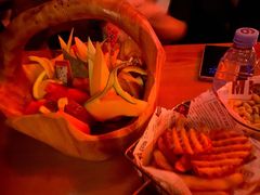 小吃拼盘-MR.ROCKY洛奇先生RESTAURANT&BAR(宝安壹方城店)